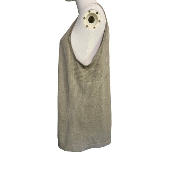 Lululemon Metal Vent Tech Tank Top M Beige Khaki Seamless Mesh Breathable - Picture 4 of 8